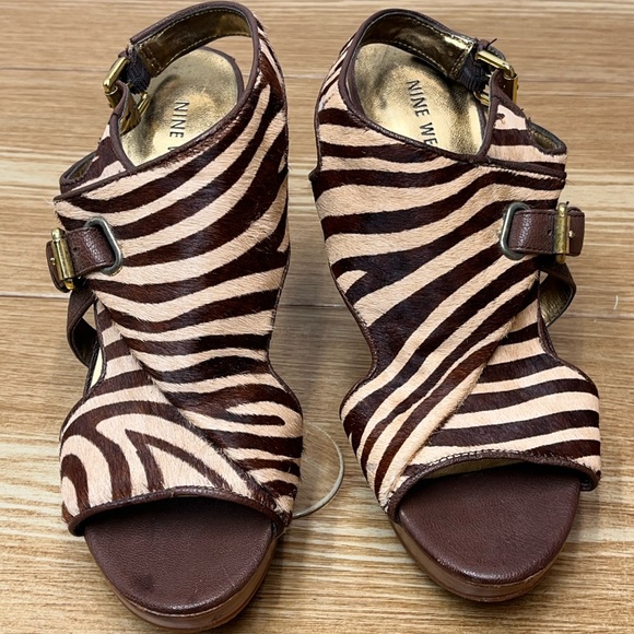 Women’s Open Toe Platform Cow Leather Shoe Zebra Print Fur Size 8 Nine West Heel - Picture 3 of 10